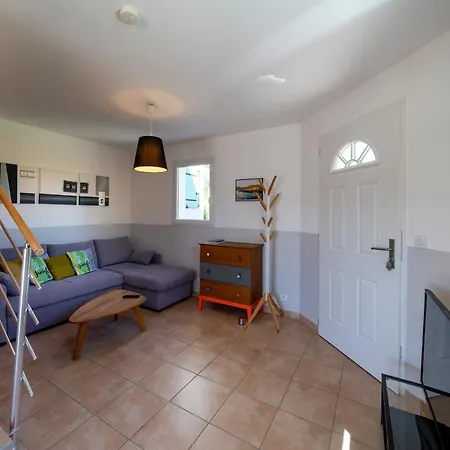 Au Brin D'olivier Holiday home Saint-Martin-d'Ardeche